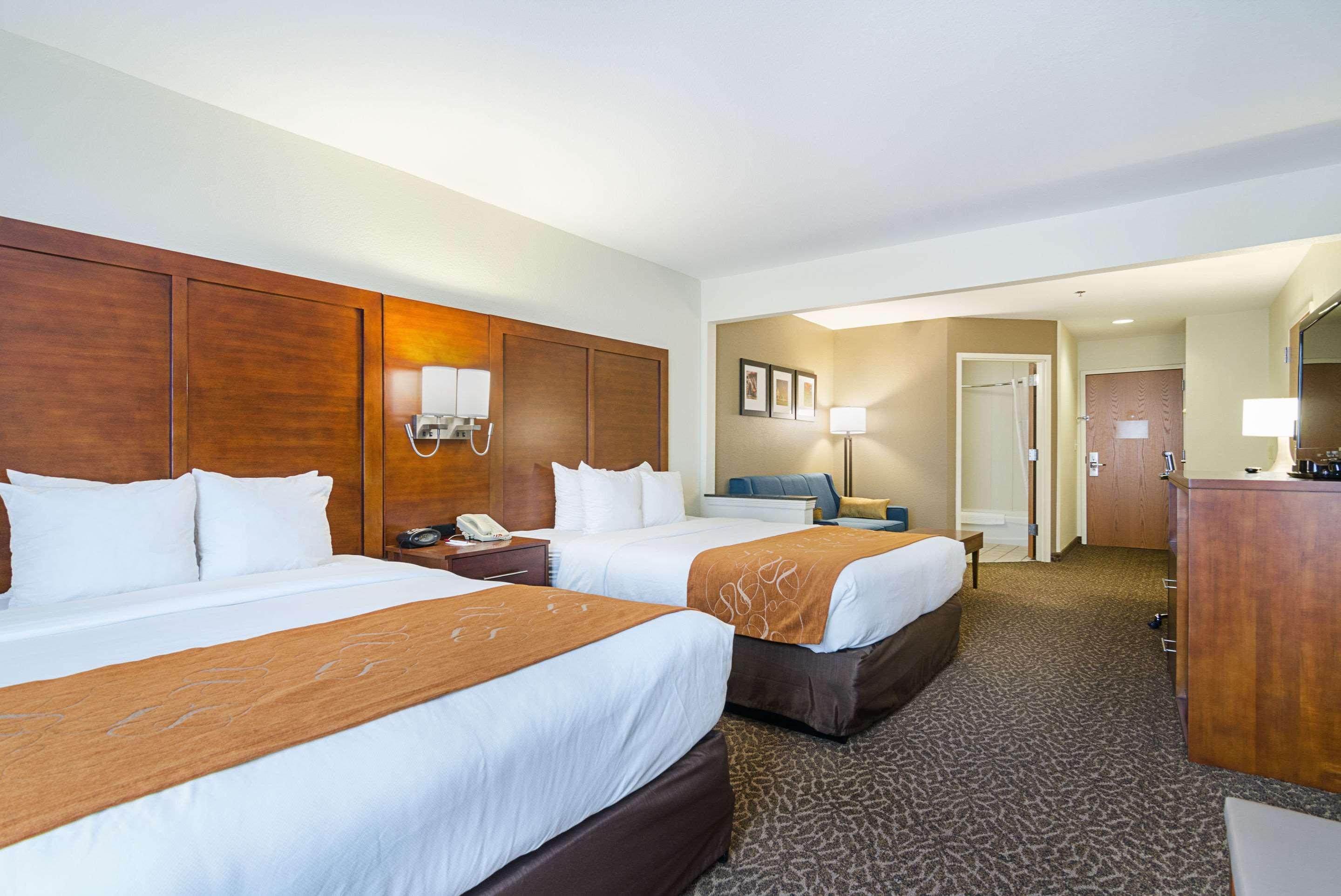 Quality Suites Springdale West I-49 Ngoại thất bức ảnh