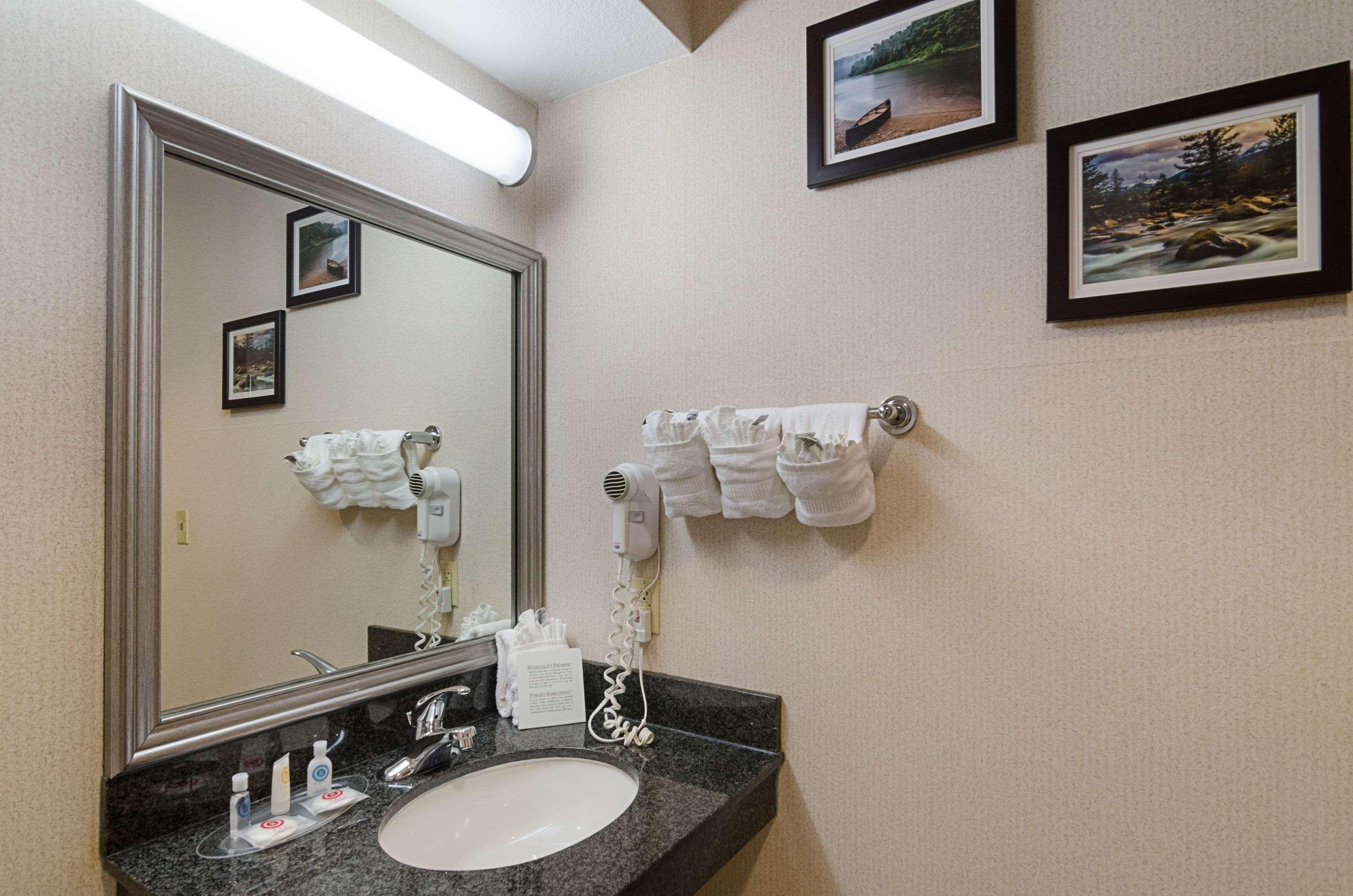 Quality Suites Springdale West I-49 Ngoại thất bức ảnh