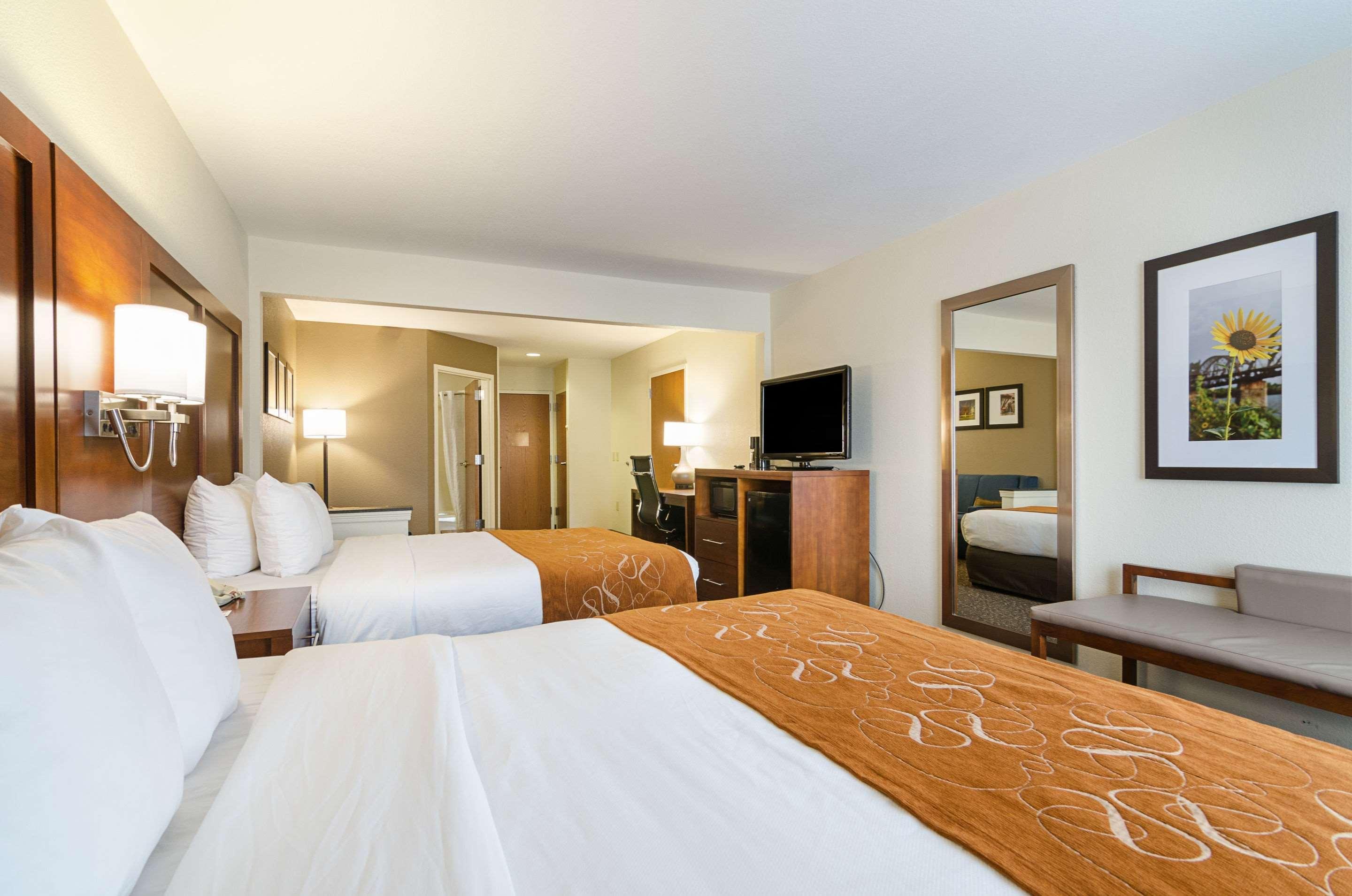 Quality Suites Springdale West I-49 Ngoại thất bức ảnh