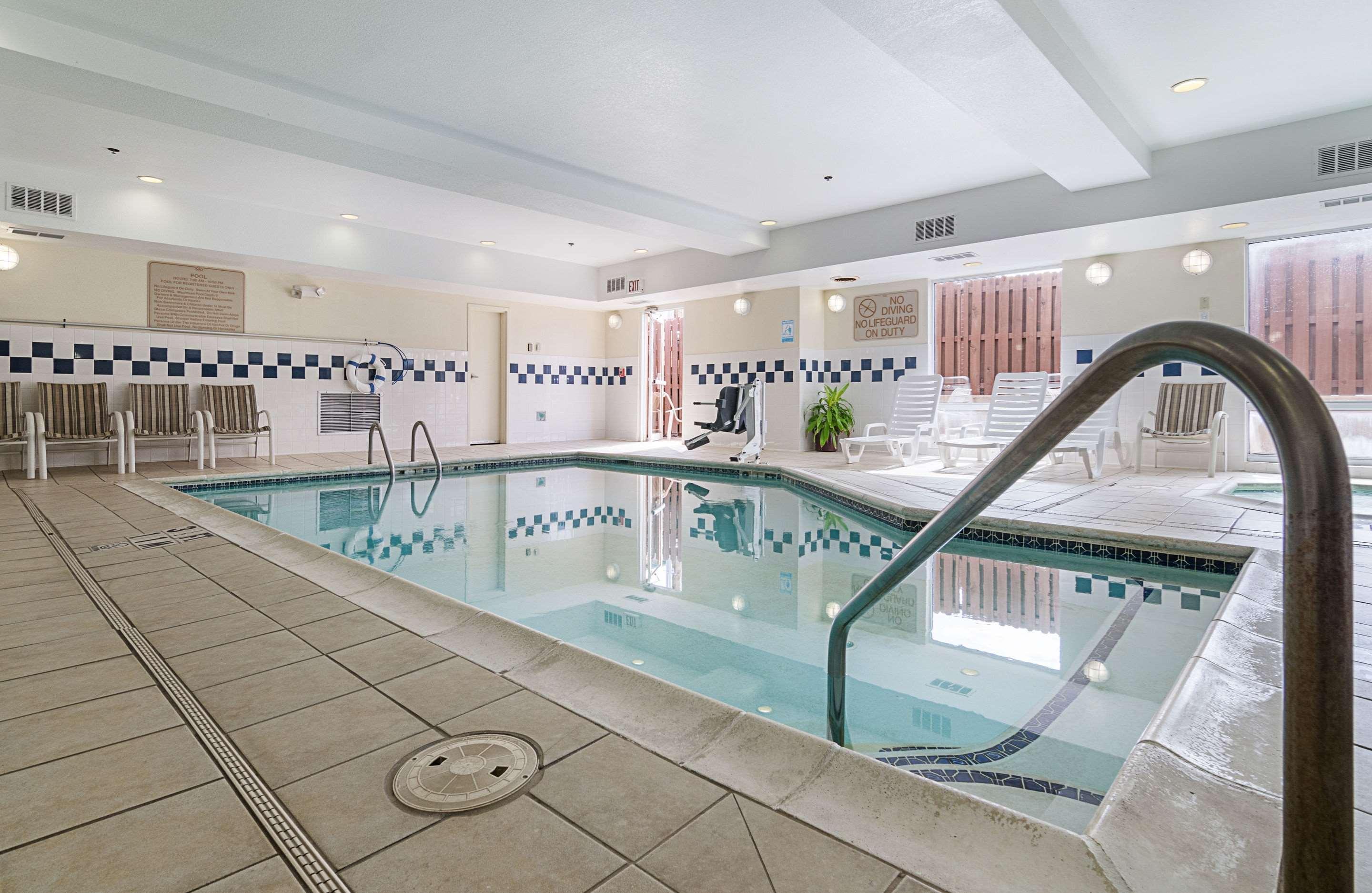 Quality Suites Springdale West I-49 Ngoại thất bức ảnh