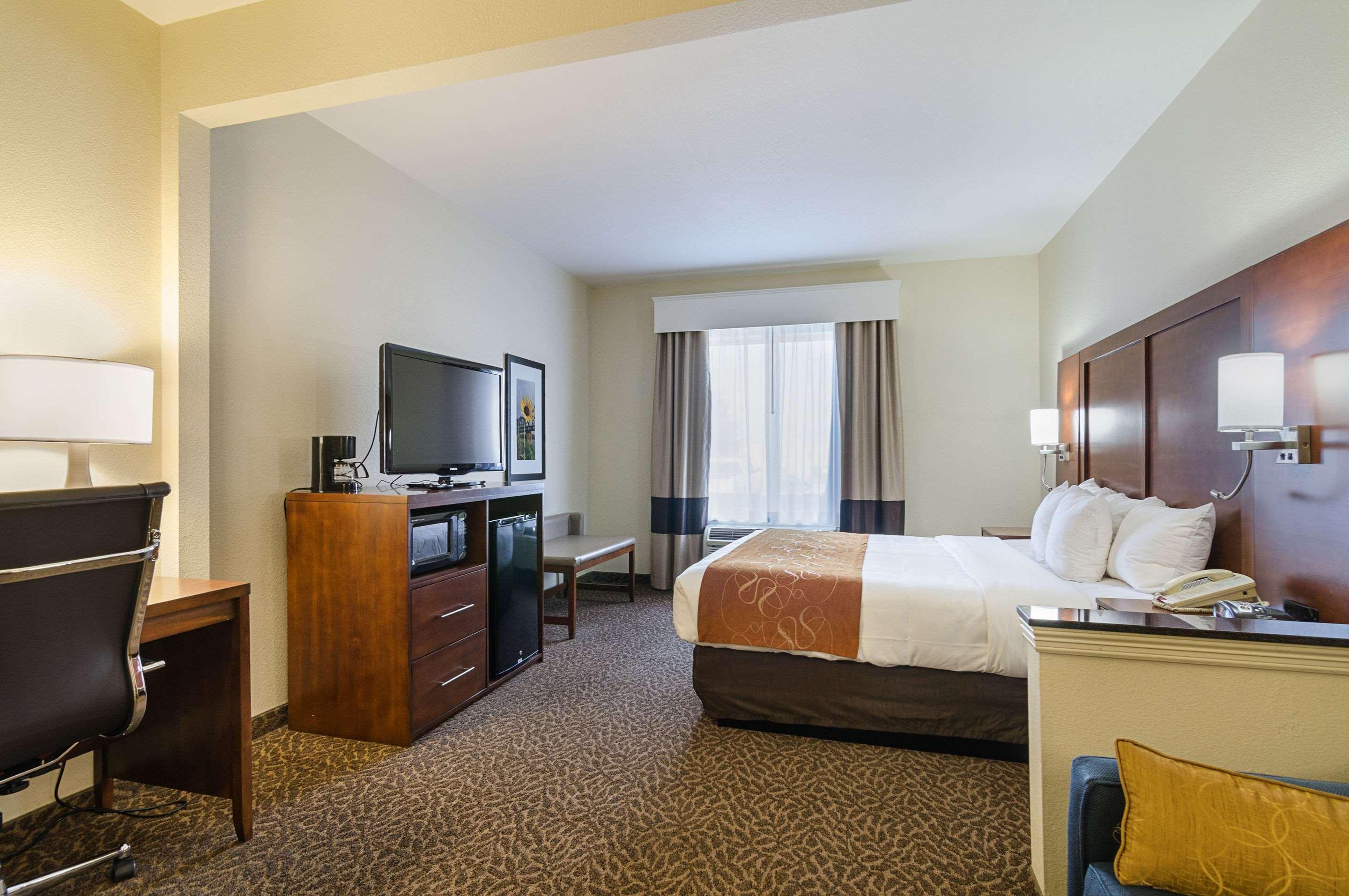 Quality Suites Springdale West I-49 Ngoại thất bức ảnh