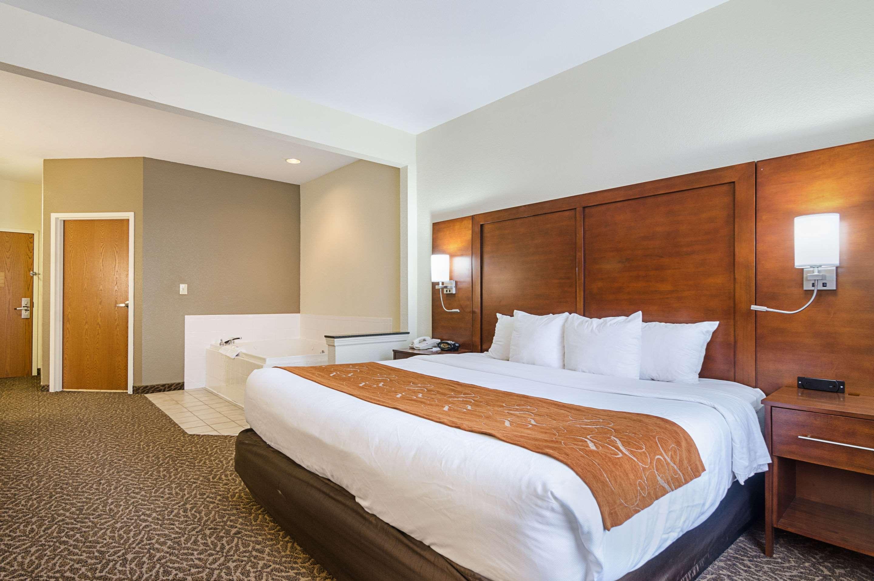 Quality Suites Springdale West I-49 Ngoại thất bức ảnh